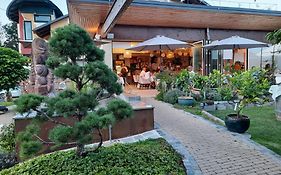 Malerwinkl Restaurant + Kunsthotel